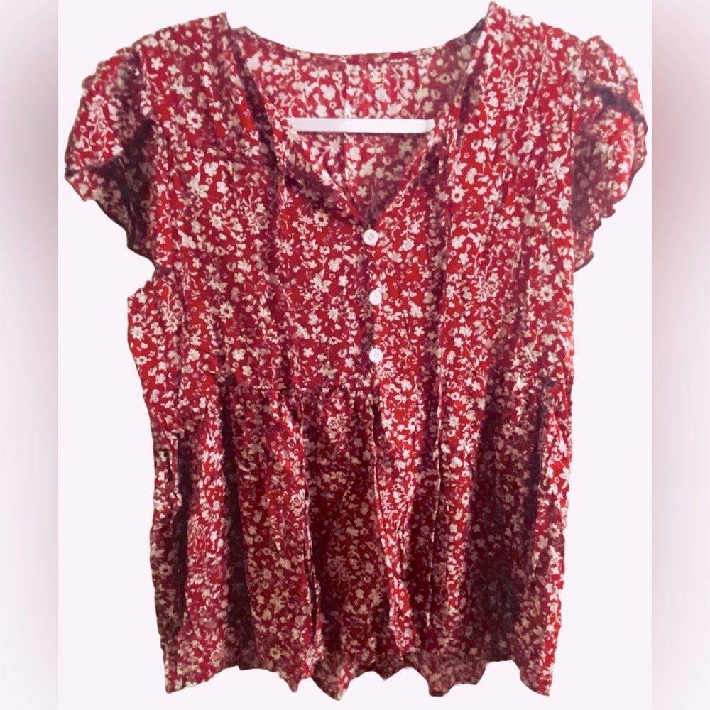 NWOT Floral ruffle blouse with butterfly sleeves size M